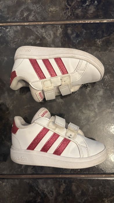 Adidas copii marimea 23