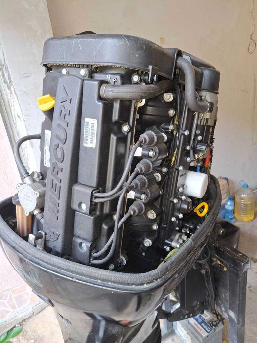 Извънбордов мотор Меркюри 90кс