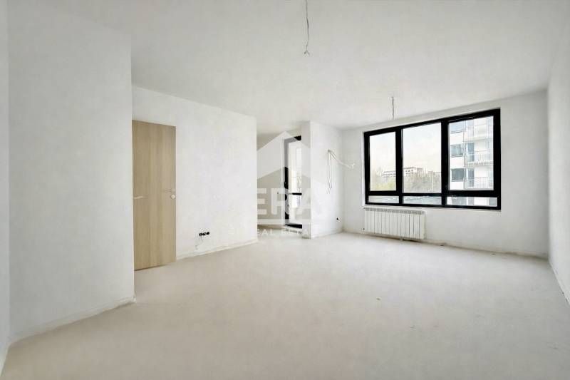 Офис в нова модерна сграда в кв. Студентски град