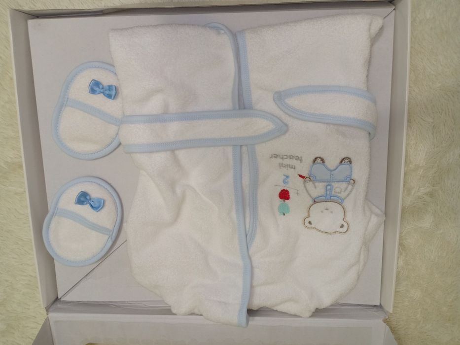 Продам набор  халатик детский