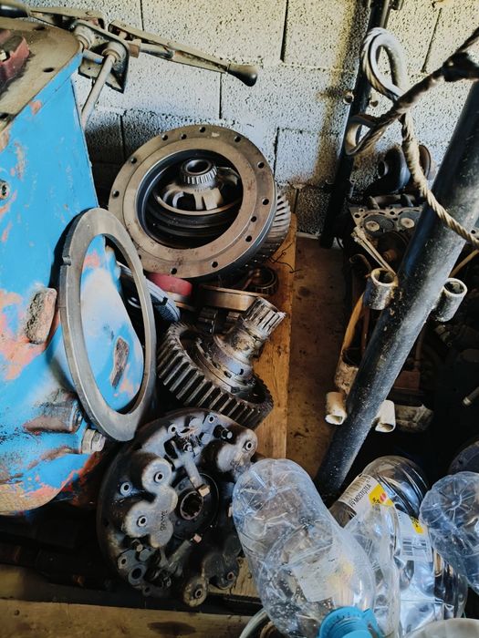 Piese new Holland 8870