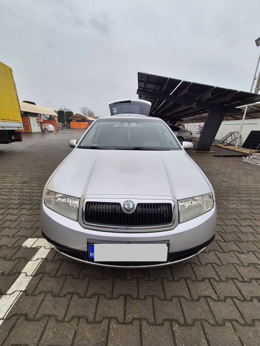 Vând Skoda Fabia