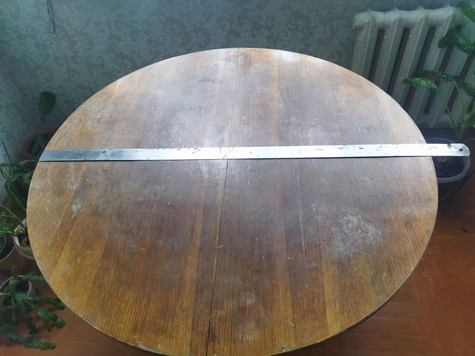 Стол деревянный раскладной б/у.