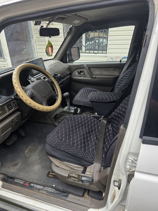 Mitsubishi pajero