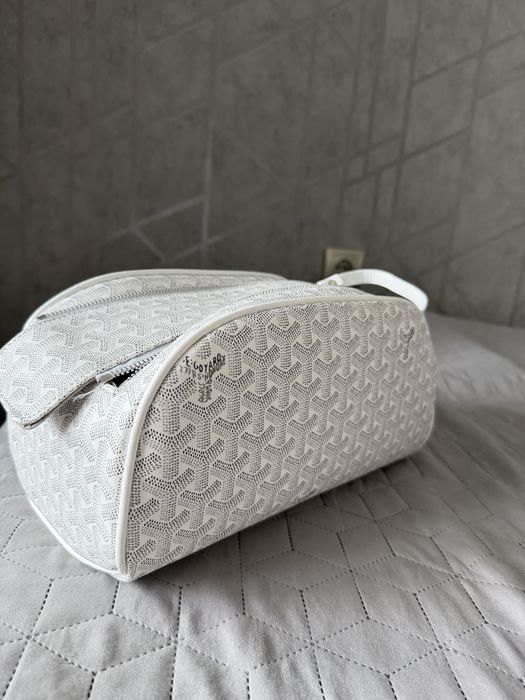 Goyard несесер - бял
