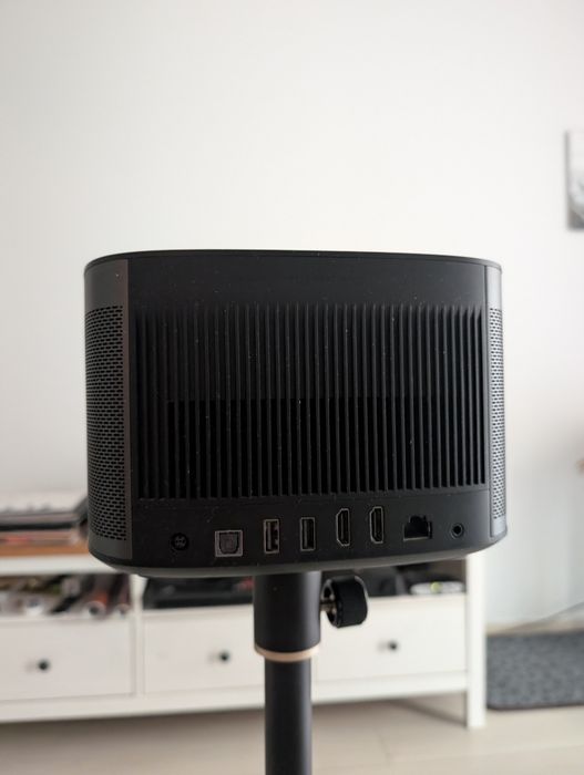 XGIMI Horizon Pro 4K (XK03H) + stativ XGIMI X-Floor original + 8m HDMI 2.1