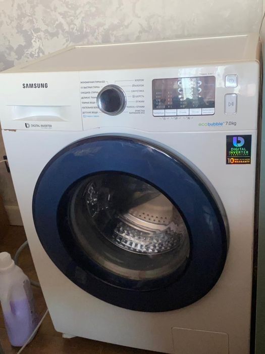 Срочно продам машинку автомат samsung