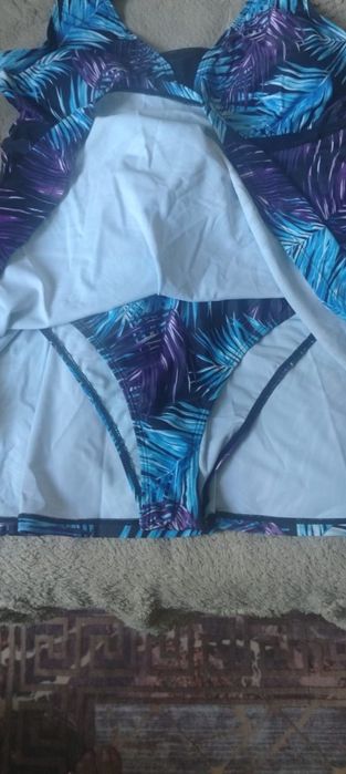 Продам купальник
