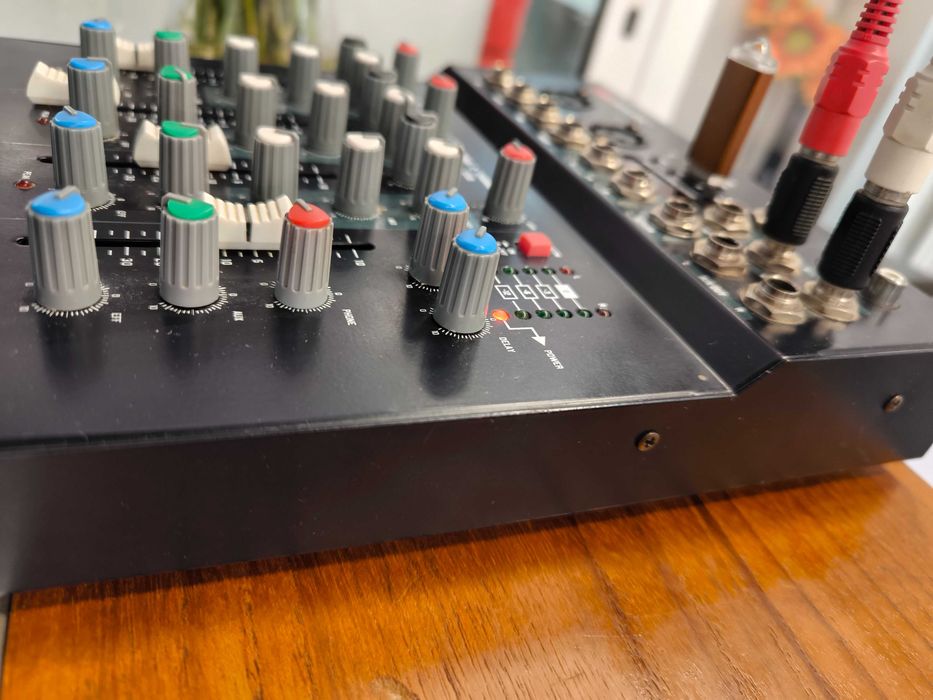 Dj mixer миксер смесител пулт за музика