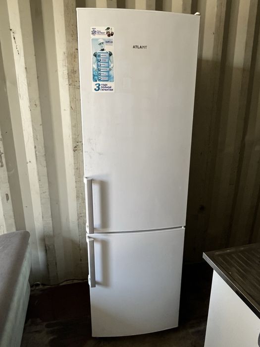 Продам холодильник