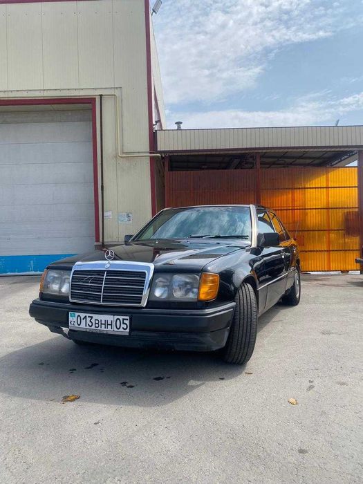 Mersedes Bens 124