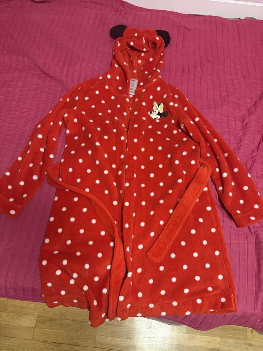 Детски халат Н & М.