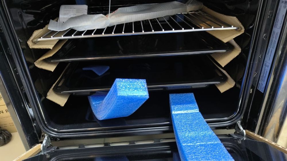 Продам 2 новых духовых шкафов