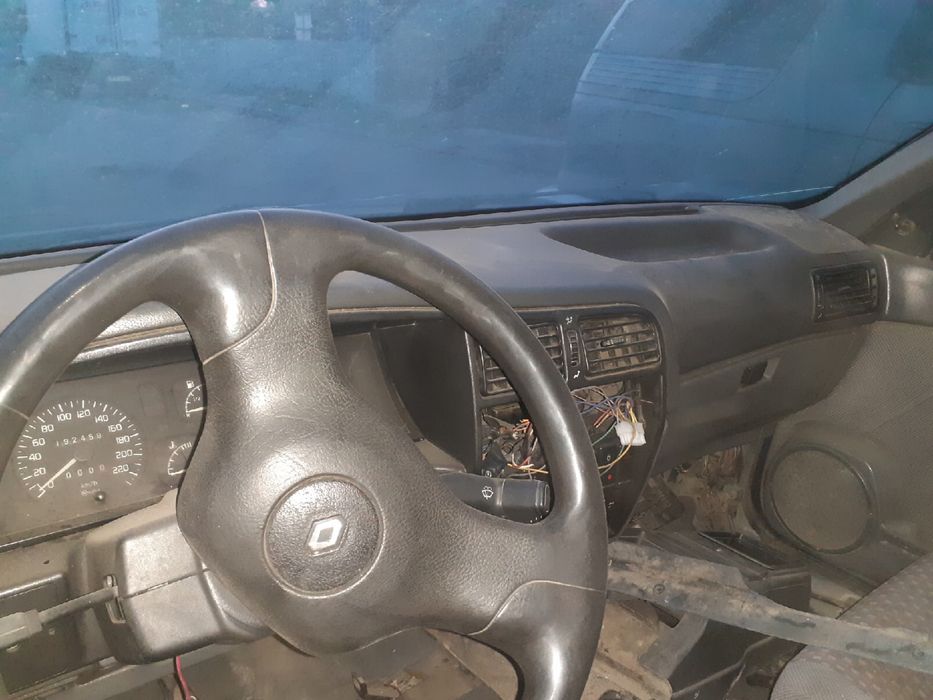 Renault 19 1996 года продам