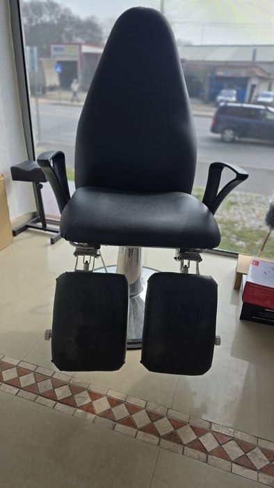 Стол за педикюр - много запазен