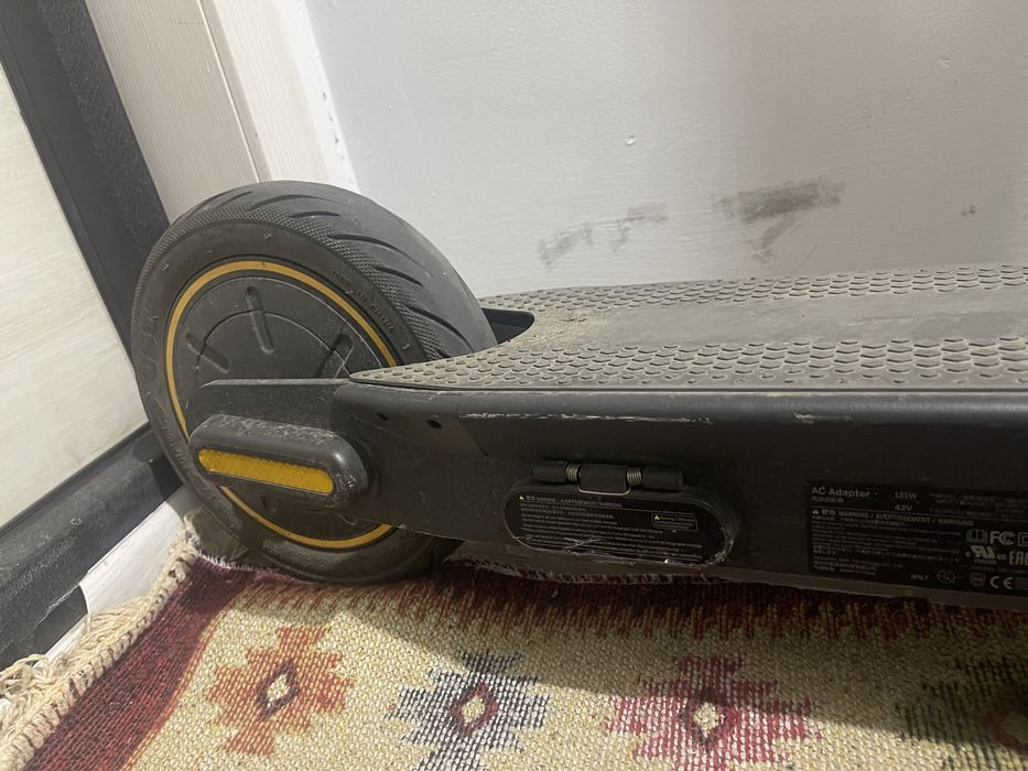 Электросамокат Ninebot Scooter max g30p