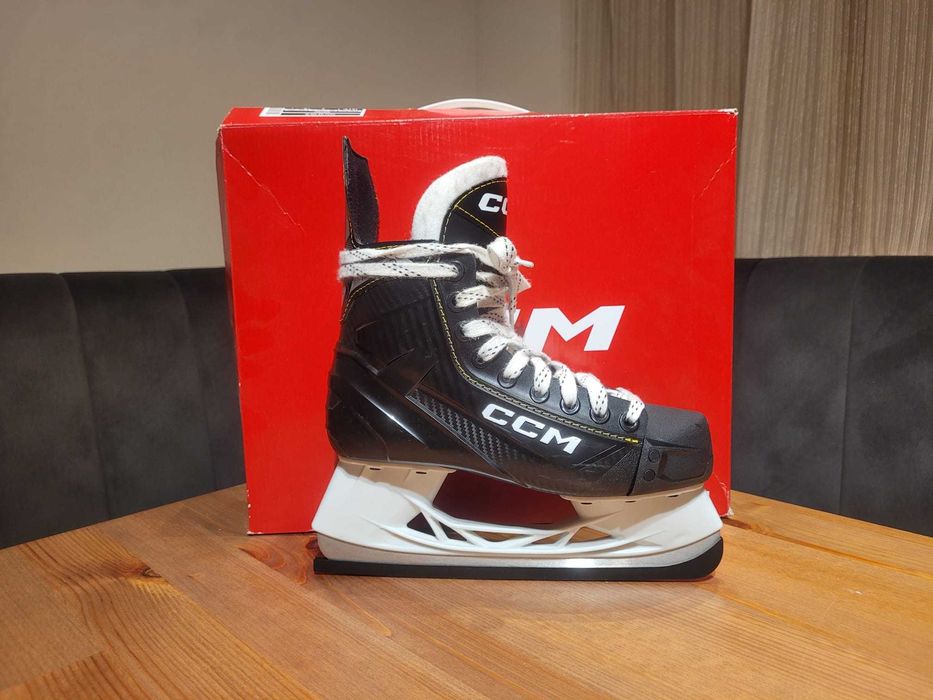CCM Tacks AS 550 marimea 4, 23.5cm