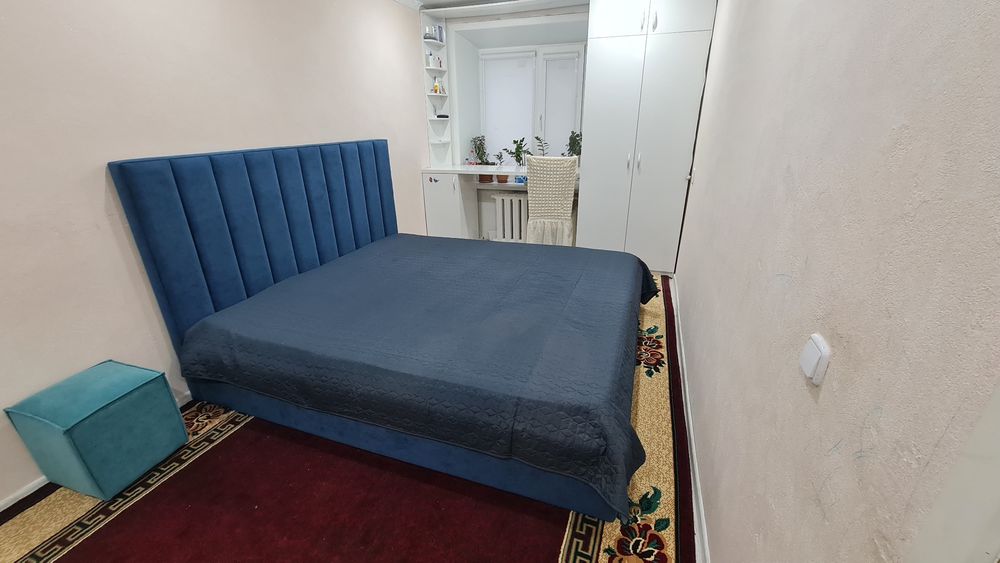 ПРОДАМ КРОВАТЬ 180/200 с матрасом
