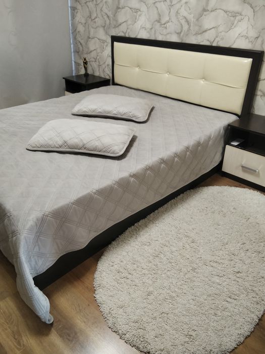 Продам спальный гарнитур