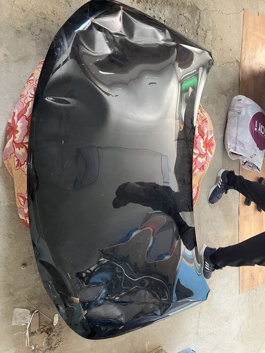 капот на киа саренто.                     ,