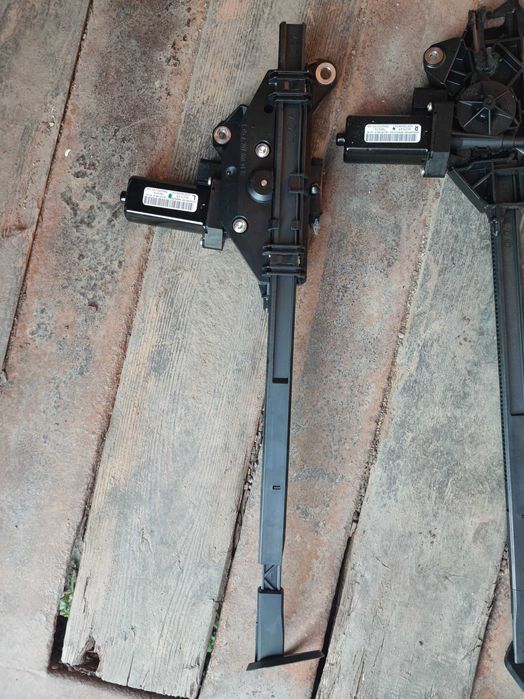 Механизъм с моторче за колан Mercedes W207 W204