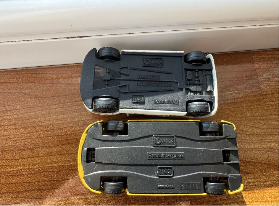 Machete auto 1/43 Burago