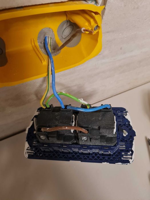 Montaj ,gresie ,faianta  instalati electrice