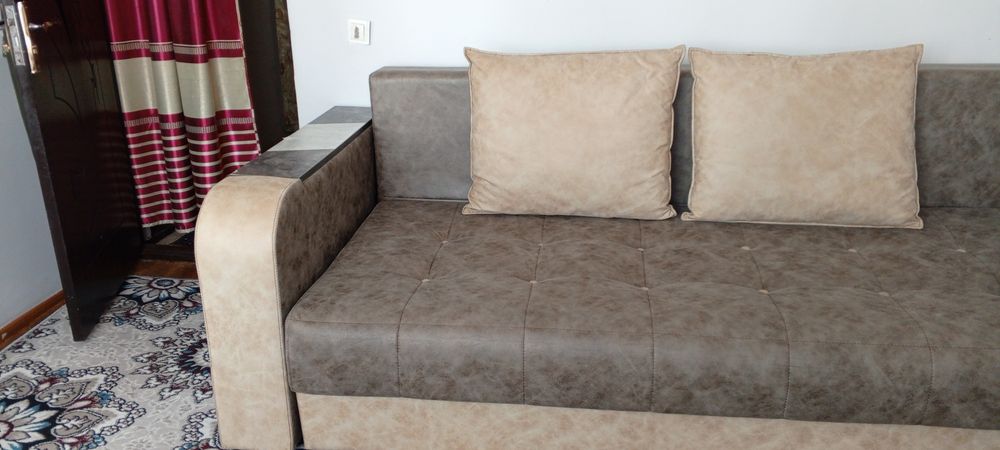 Диван-,двухспальная кровать