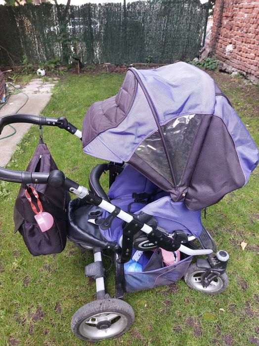 Продавам количка 2в1