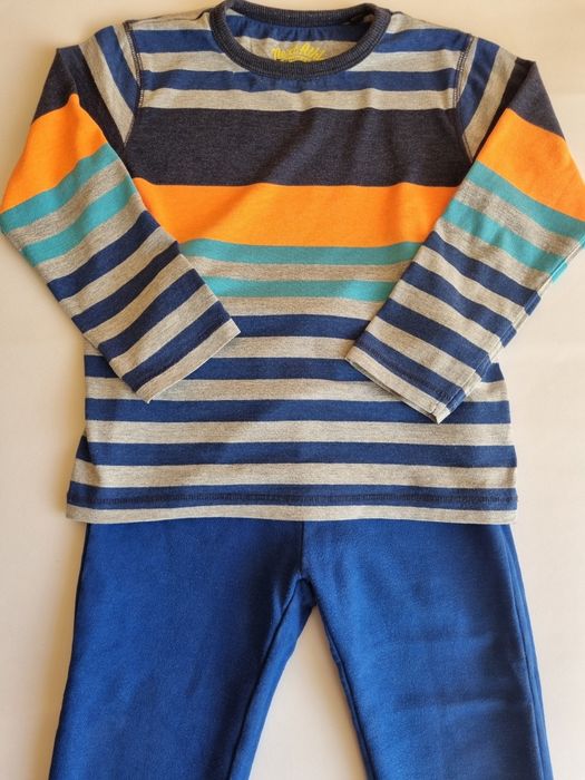 Долнище Benetton и блузка Next, за момче, размер 110 см. (4-5 г.)