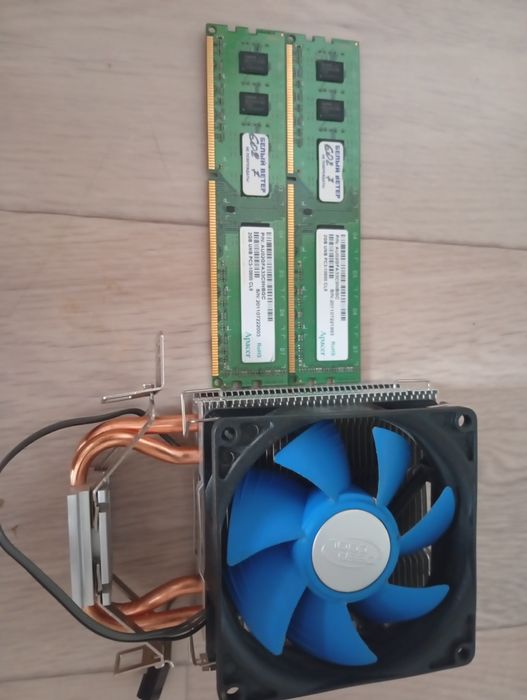 Продам Кулер и Озу