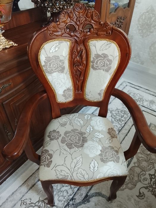 12 kishilik stol-stul