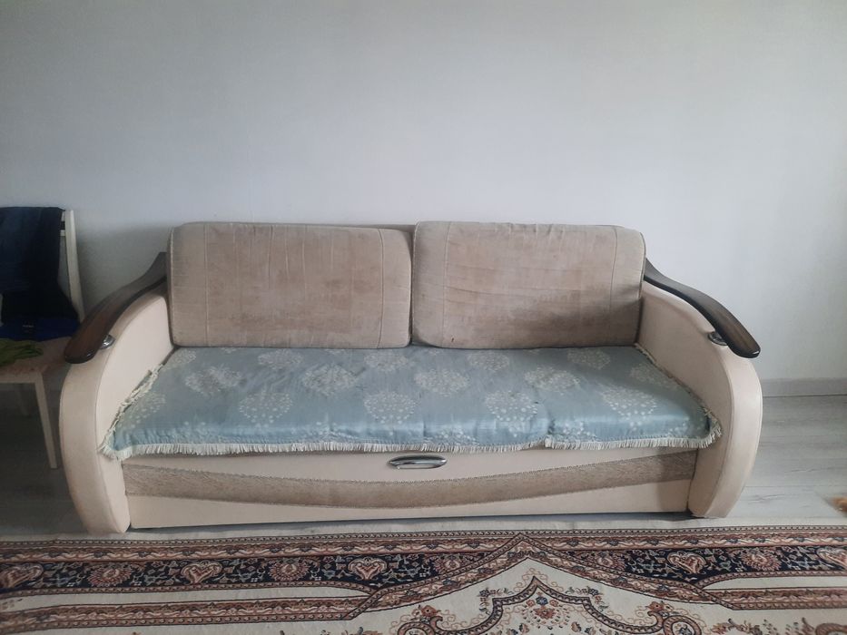 Диван сатылады бу