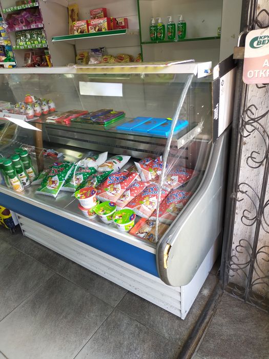 Морозильник для магазина