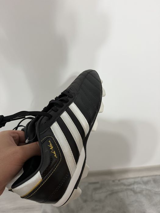 Футболни бутонки Adidas 38номер