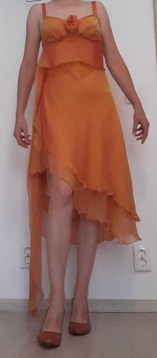 Rochie de ocazie din mătase naturală asimetrică