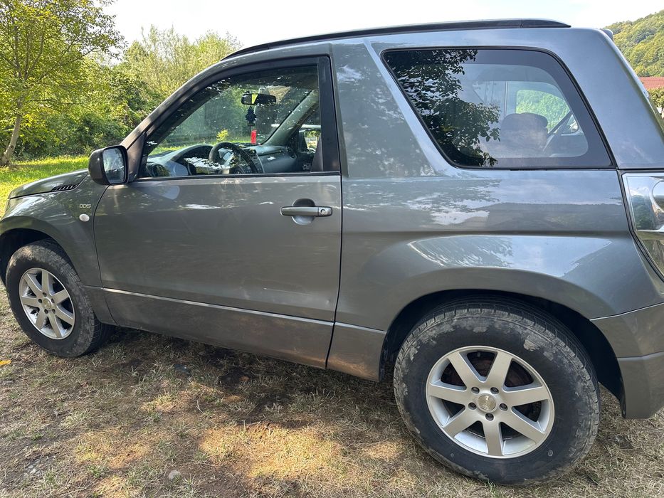 Vând Suzuki Grand Vitara