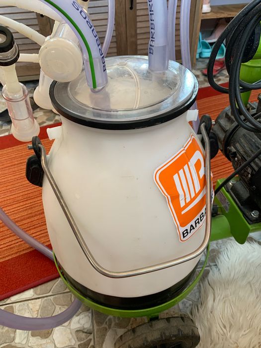 Aparat de muls capre