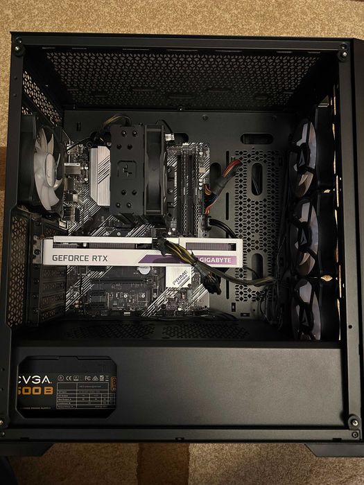 PC Gaming - AMD Ryzen 5 5600x, 32GB RAM DDR4-3200mhz, Gigabyte NVIDIA GeForce RTX 3060 12GB GDDR6
