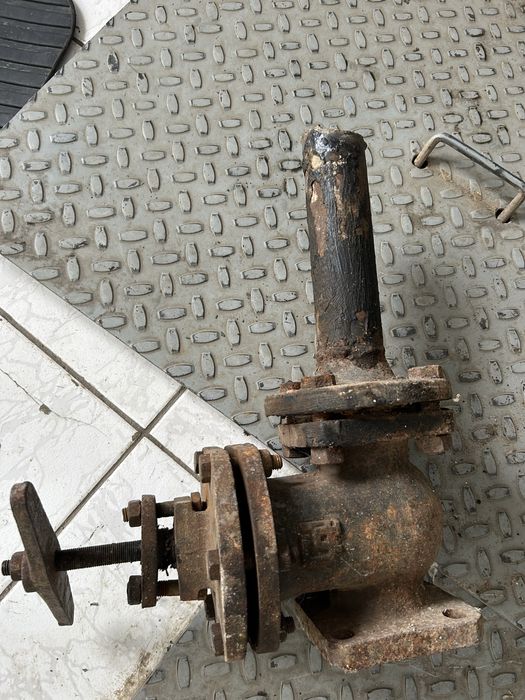 Продам задвижку