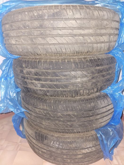 Продам Шины R16 205/65