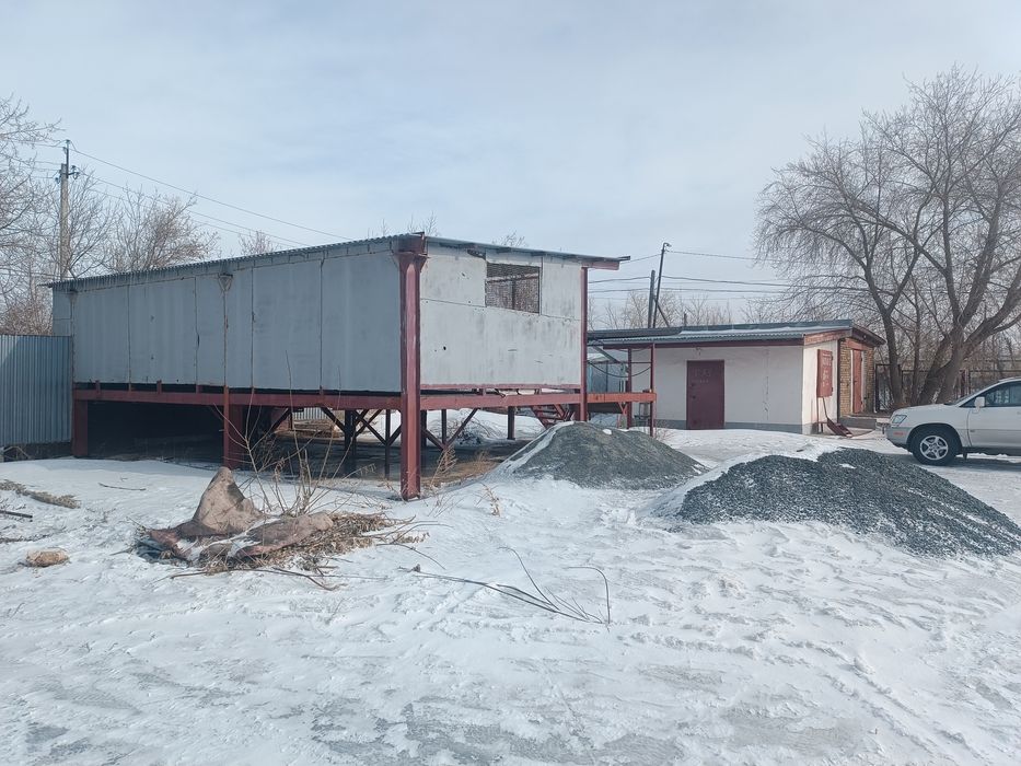 Помещение со складом для бизнеса