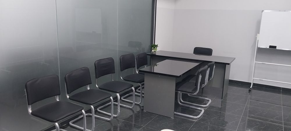 Офисной мебель срочно сотилади