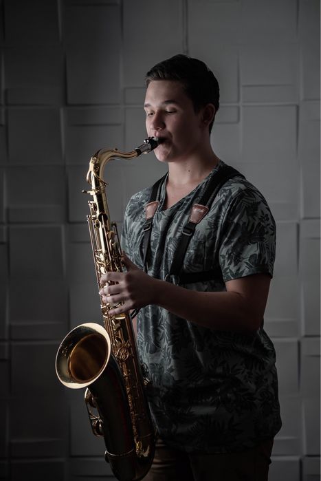 Музыкант саксофонист на ваш праздник