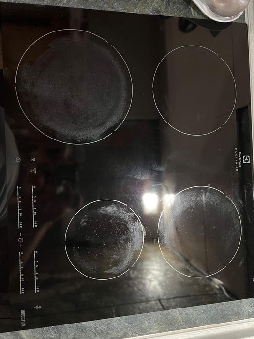 Индукционная плита Electrolux