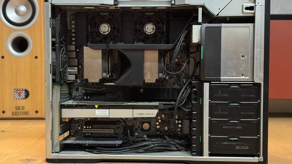 PC Workstation HP Z800 + Monitor BenQ VZ2770H – gata de lucru