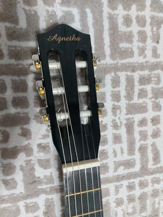 Гитара акустическая новая