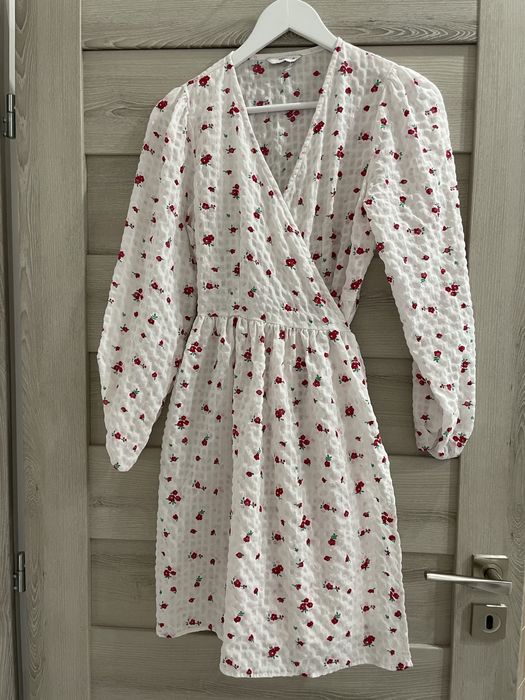 Лятна рокля с преплитане