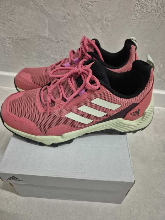 Намалени! Дамски маратонки adidas terrex