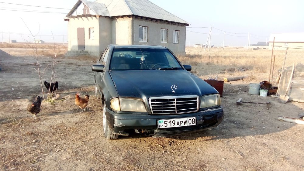 Машина сатылады .